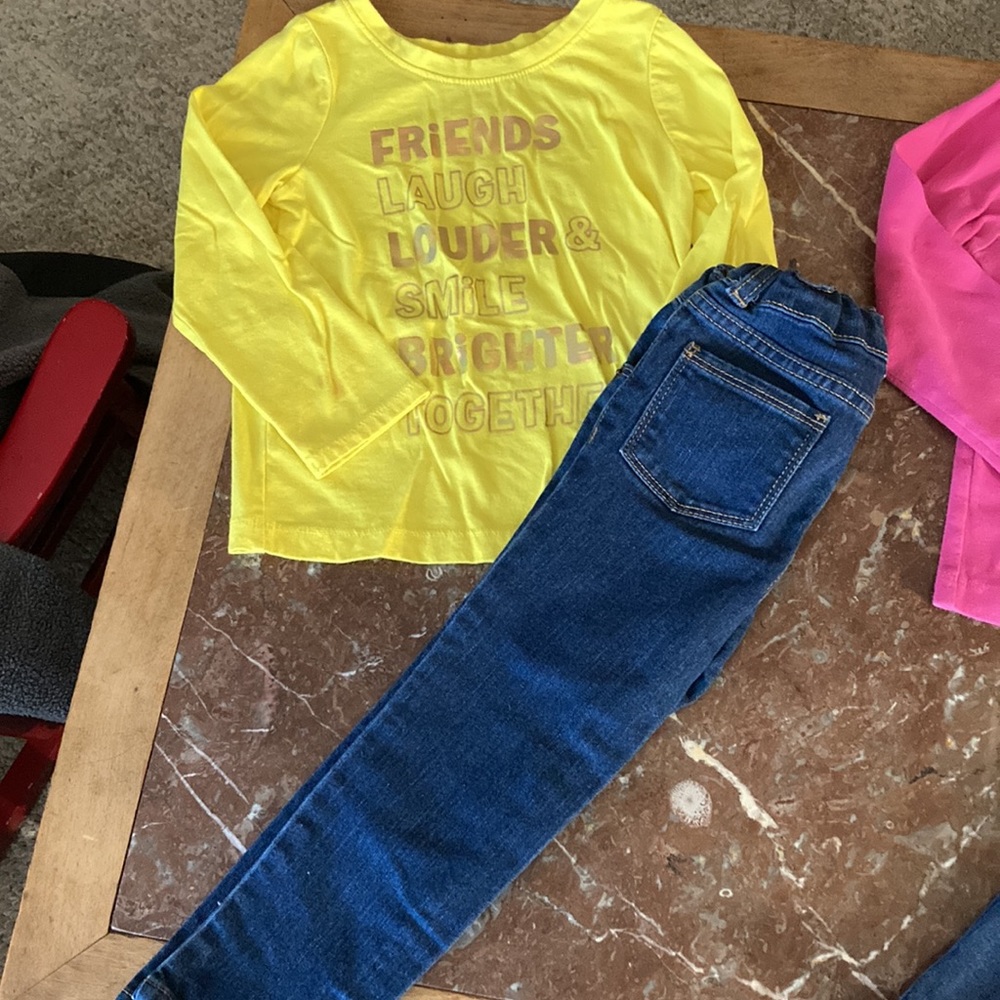 Bundle of Outfits - Picture 2 of 4